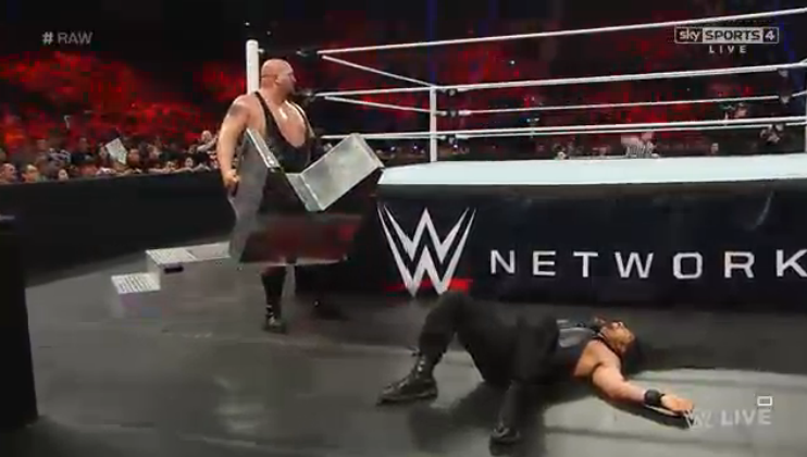 abkhan43's tweet photo. @WWETheBigShow got disqualified because he used stairs... but the Superman @WWERomanReigns went on his feet... http://t.co/guDrspRXGf