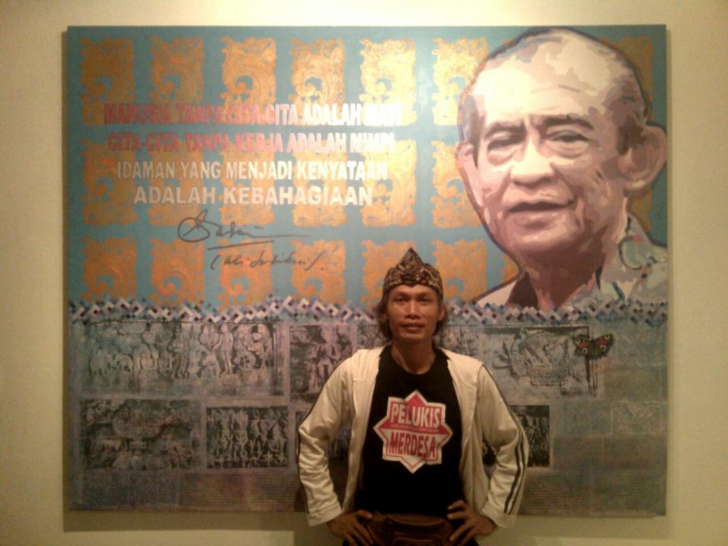 PasundanMERDESA's tweet photo. "@kafirliberal: @basuki_btp kpemimpinan yg brlelaku #DijalanKEBUDAYAAN adl #BangALI dan Kang @DediMulyadi71 http://t.co/U2mhSd0yWO"
@MERDESA