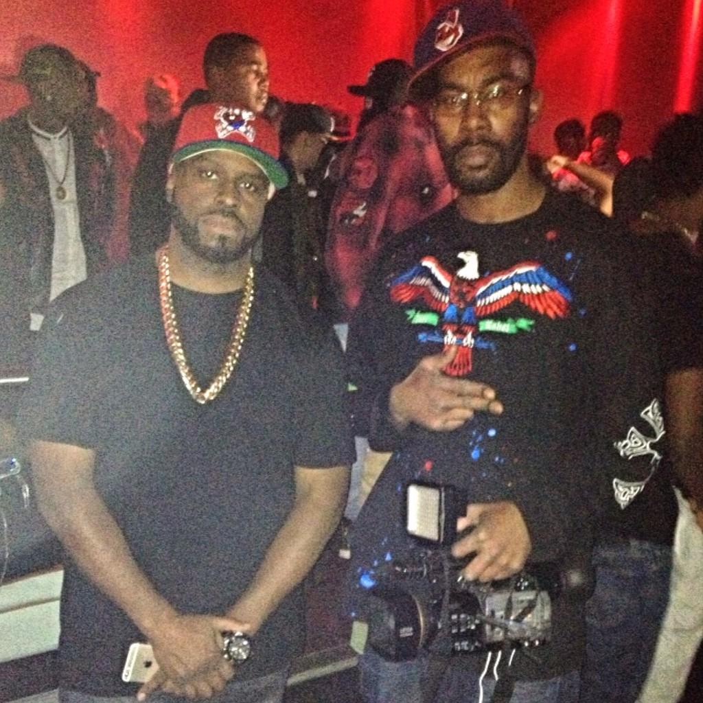 geetee3X's tweet photo. The #chieph_tv DemiGod of NY Posted in #ClubPerfection with the King Of NY @DjFunkFlex #InFlexWeTrust http://t.co/MawiYML2AR