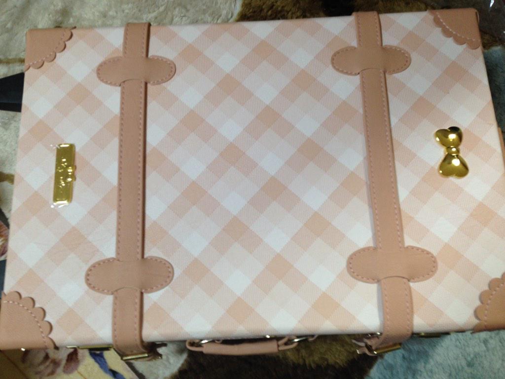 りな しまむらでリズリサの福袋売ってて丁度1つだけ残ってたから買った めっちゃ可愛い そんなに派手すぎないしめっちゃ気に入った これで1万とか安すぎ Http T Co Etqen6bwkq りな しまむらでリズリサの福袋売ってて丁度1つだけ残ってたから買った めっちゃ可愛い そんなに派手すぎないしめっちゃ気に入った これで1万とか安すぎ Http T Co Etqen6bwkq