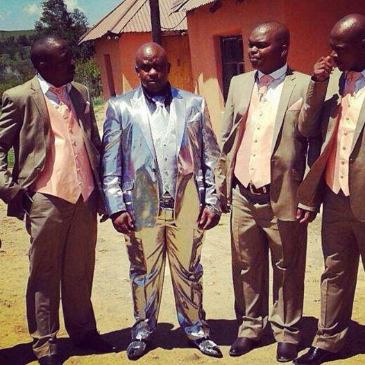 B_techComputers's tweet photo. the houses behind the guys don't have new ironsheet because the Groom decided to wear them.
#THEHOTBREAKFAST http://t.co/0iodS7Yhzb