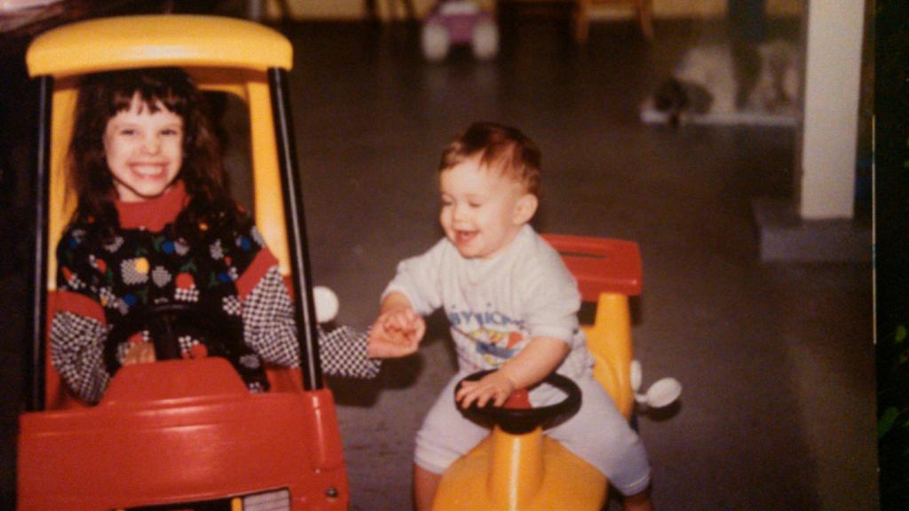 TechBow6's tweet image. Throwback 23 years ago to my first birthday. My sister and I were playing with our cozy coups. #PalsForever #90s