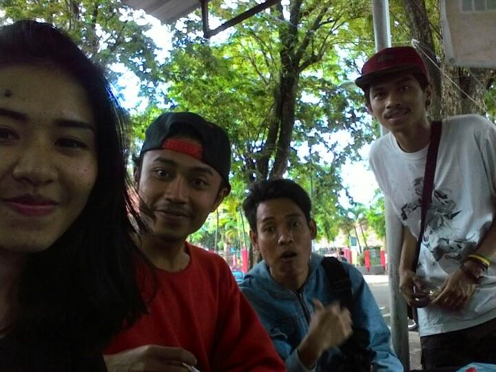 Mbakso dulu, haha :)