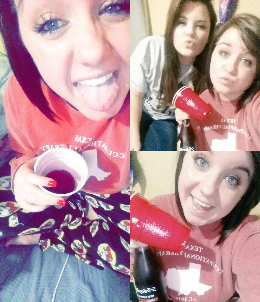 smithash013's tweet photo. Wine in solo cups cause #classyb*tches @atann17 http://t.co/sQ2t34EJRZ