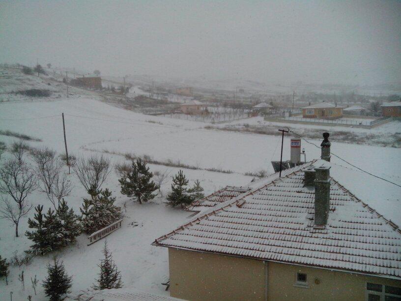 senesturkay's tweet photo. #kartatili selver abi ankarada pursaklar ilçesinde sirkeli ortaokulu tatildir http://t.co/brV6Ic0DoV