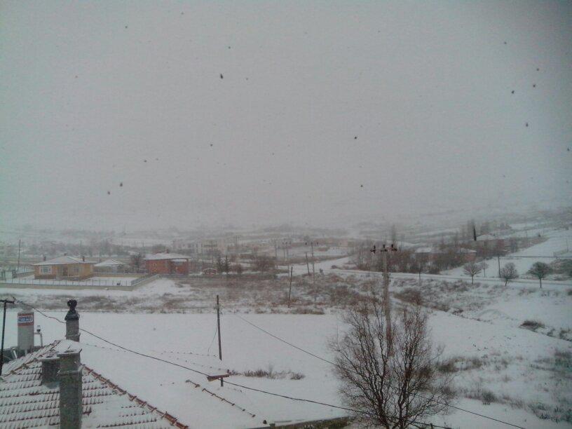 senesturkay's tweet photo. #kartatili Ankara Pursaklarda okulllar tatill http://t.co/JDcbEqJtlB