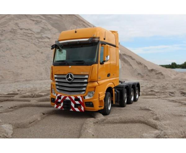 AllyGarage's tweet photo. Actros II Ağır Yük Çeki Tırı...http://t.co/z97ZM38gNJ
#yürüyelimarkadaşlar #BilDiyeYazdım http://t.co/YLTDrVJG0p