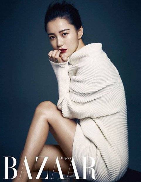Элегантная Чон Ю Ми в фотосессии для 'Harper's Bazaar'