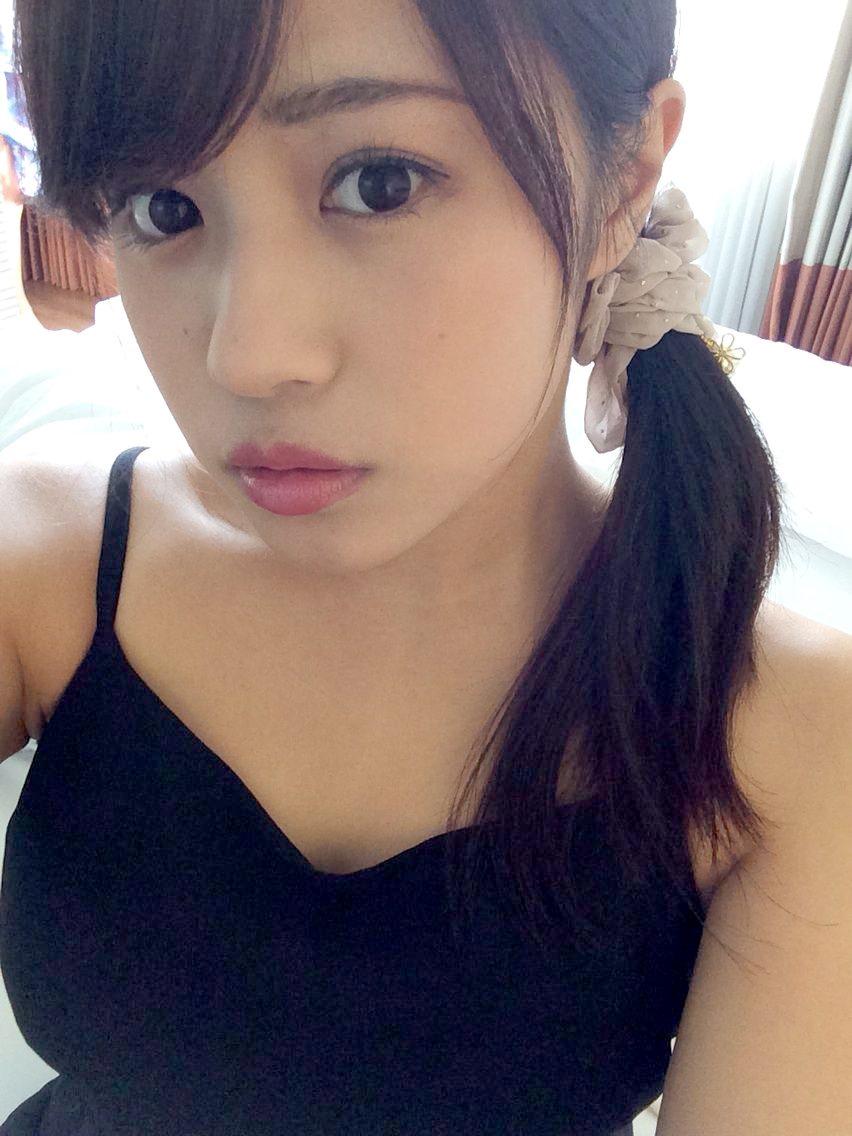 bit.ly/1z1cwz39ボンテージ姿やガーターストッキングなどのセクシー下着姿が妖艶でエロい！お気に入りはＲＴ！