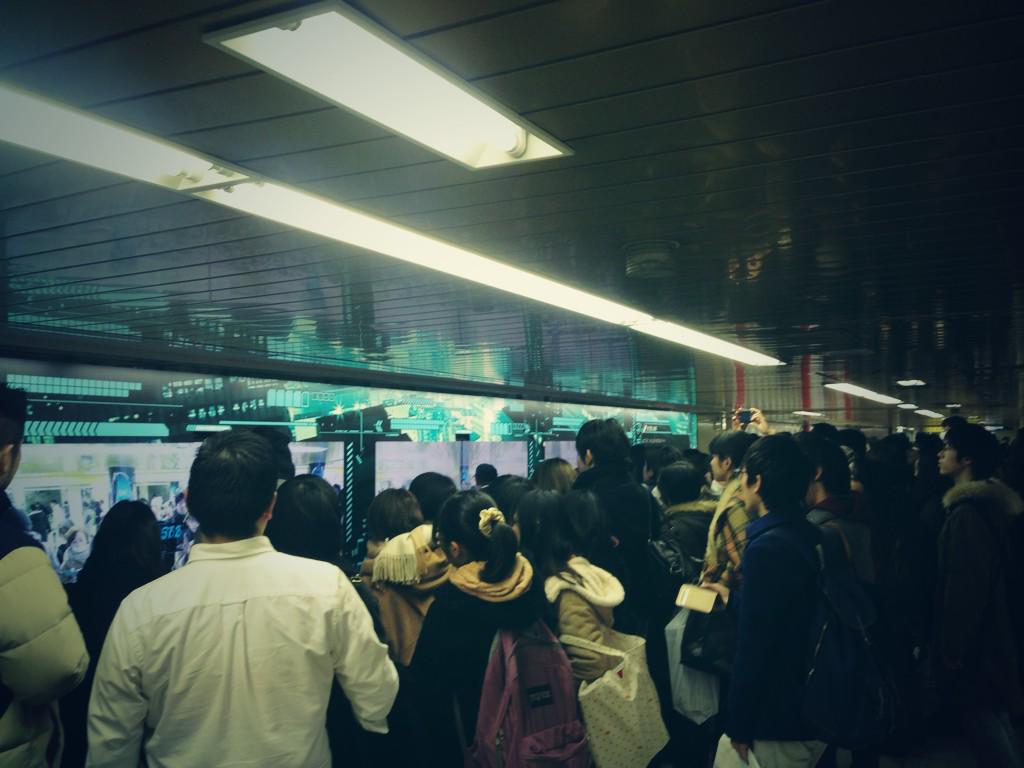 新宿駅で犯罪係数を計測開始  サイコパスシビュラシステム