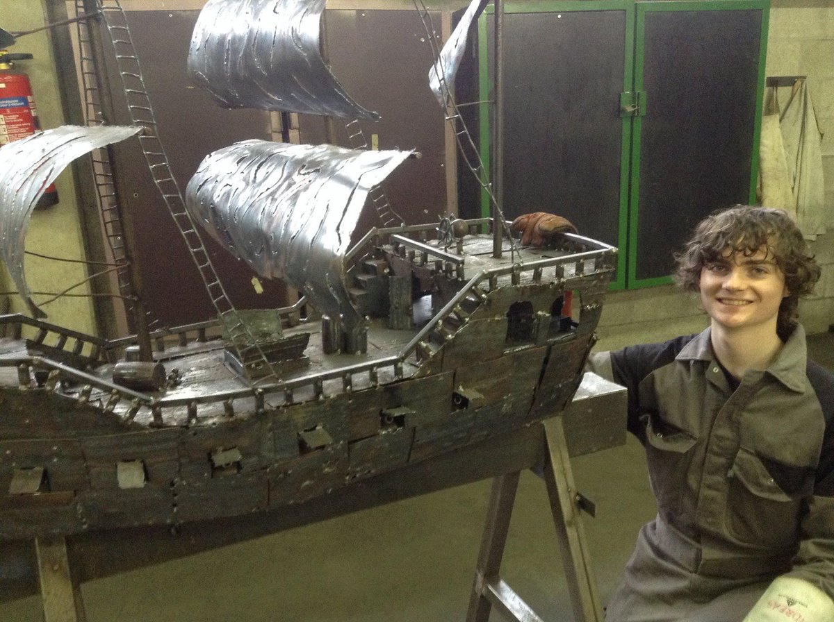 Onze boot van de lasafdeling doet mee aan de wedstrijd van <a href="/MakersBe/">De Makers</a>