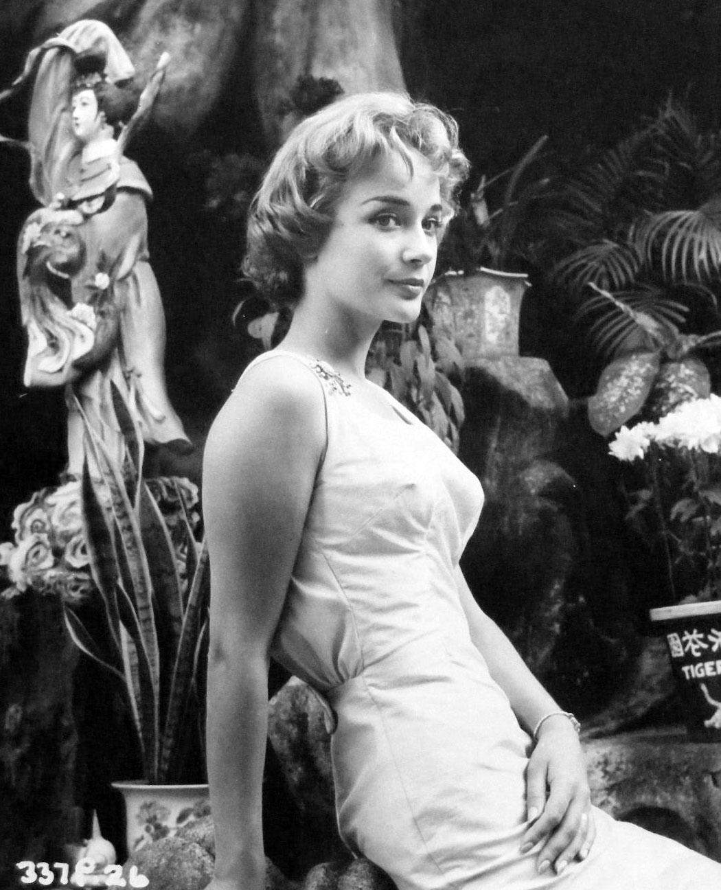 Happy Birthday to one of Britain\s finest actresses, 3-time BAFTA nominee, Sylvia Syms! All the best! 