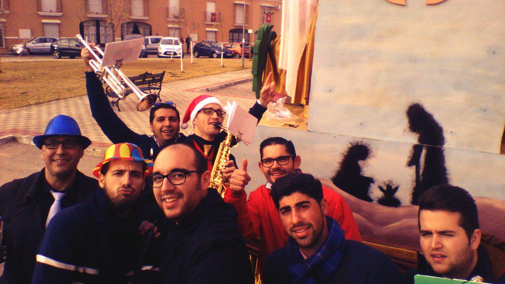 charangademoron's tweet photo. Acompañado la cabalgata en el Palmar de Troya http://t.co/2IdrOwHMBc