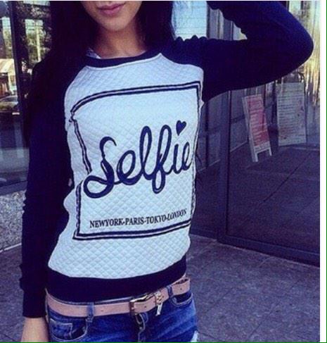 RopaaOnlinee's tweet photo. Sudadera "Selfie" ...

16,50 € http://t.co/plC90hoYXa