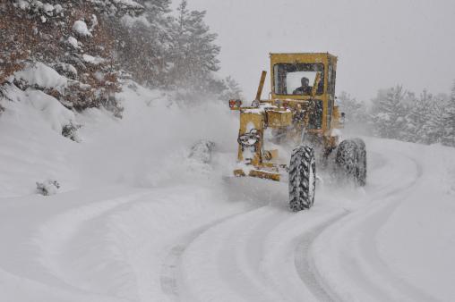 Özel İdare’nin karla mücadelesi devam ediyor
boluekspres.com/icerik/haber.p…