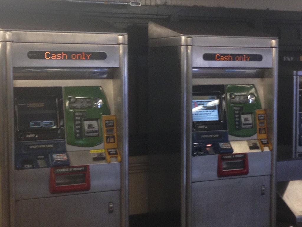 SuttonLee5678's tweet photo. Legit FUCK YOU from @MTA when ALL the card machines are cash only and you only have your card. http://t.co/ZFDinHv8V7