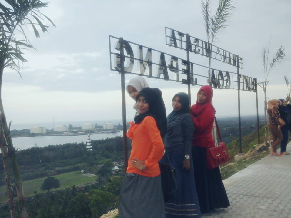 AWAN_INDONESIAN's tweet photo. TAMAN WISATA BUKIT GOA JEPANG di #LHOKSEUMAWE @WisataAceh @iloveaceh http://t.co/JPRlECe6yX