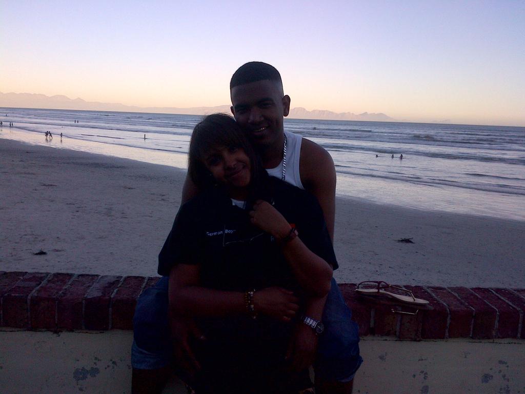MickeyHBJay's tweet photo. Love this man so damn much! #HaartVerlang http://t.co/7bePAl0dcI