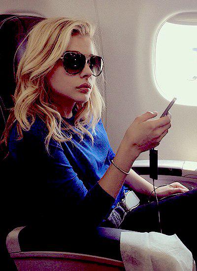 ChloeUkraine's tweet photo. @ChloeGMoretz ^^ http://t.co/KMZTBwozeY