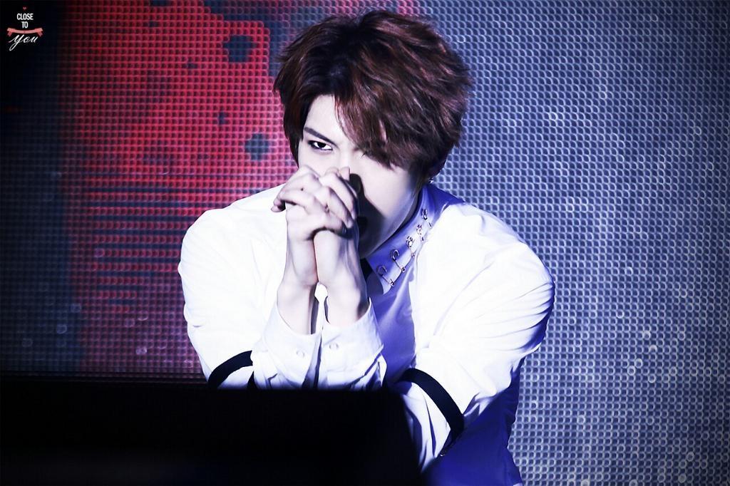 B6rThEoCcAAfD8Y.jpg:large