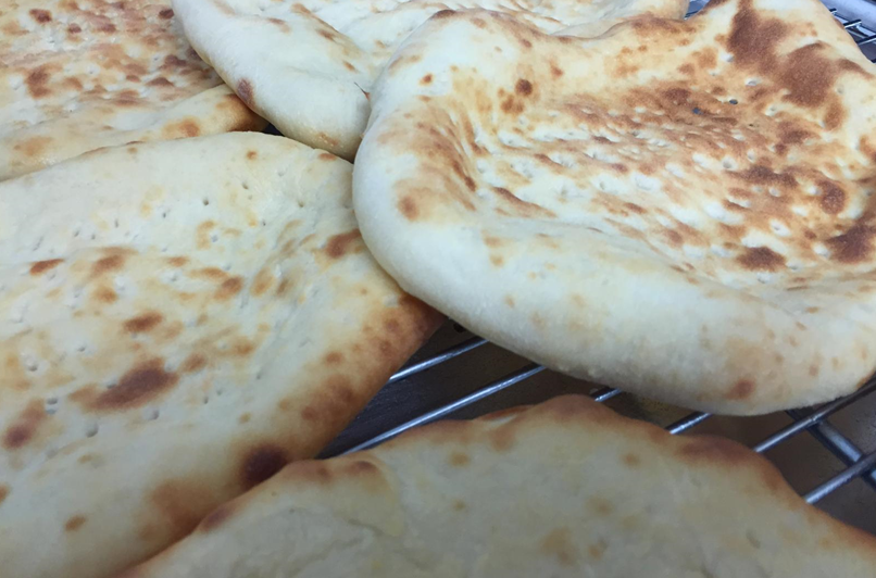jacoblaxen's tweet photo. A new #StJosephMN #naan bakery combines Pakistani and American flavors & is at the White Horse http://t.co/OCAUQcRId6 http://t.co/OMZn74mPsx