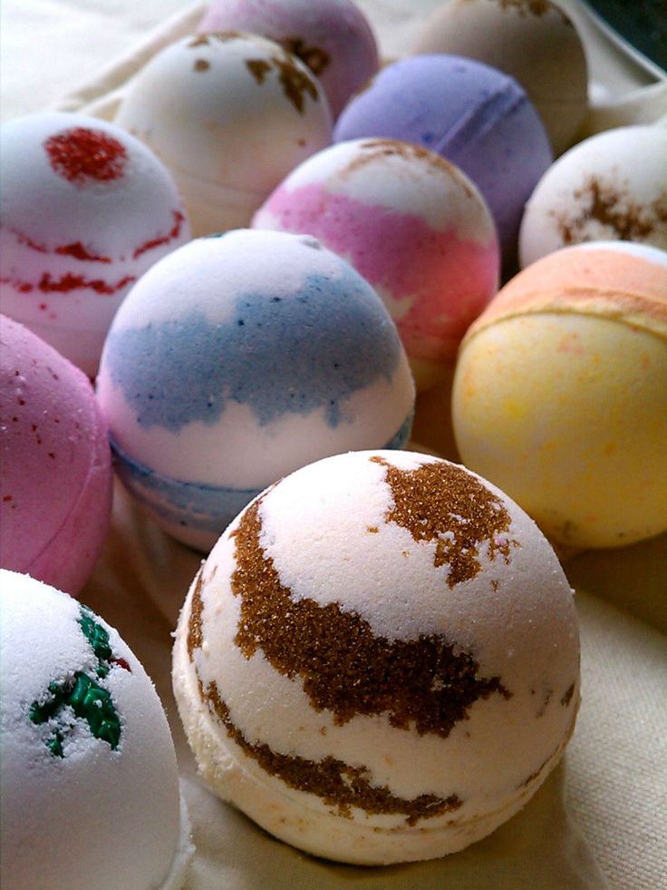 TripleS_lll's tweet photo. Bath Bomb กูล่ะโคตรอยากได้ แต่ที่บ้านมีแต่ฝักบัว http://t.co/JMHRMOoduN http://t.co/pdMC4mS92U