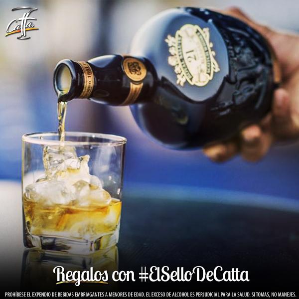 SoyCatta's tweet photo. Cuando uno quiere algo en la vida debe saber pedirlo, por eso yo pido así. #QueridosReyesMagos http://t.co/K2GcCdjwPM http://t.co/jdwSYxVfNV