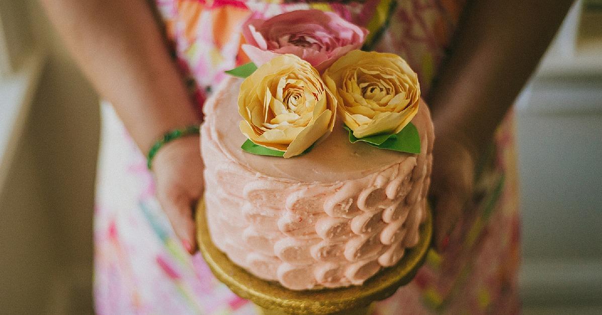 POPSUGARMoms's tweet photo. You'll swoon over this serene swan-themed baby shower @Twopbt w/ @tinyprints inspiration http://t.co/nGXIkQbrMp http://t.co/X7ztyJBM3I