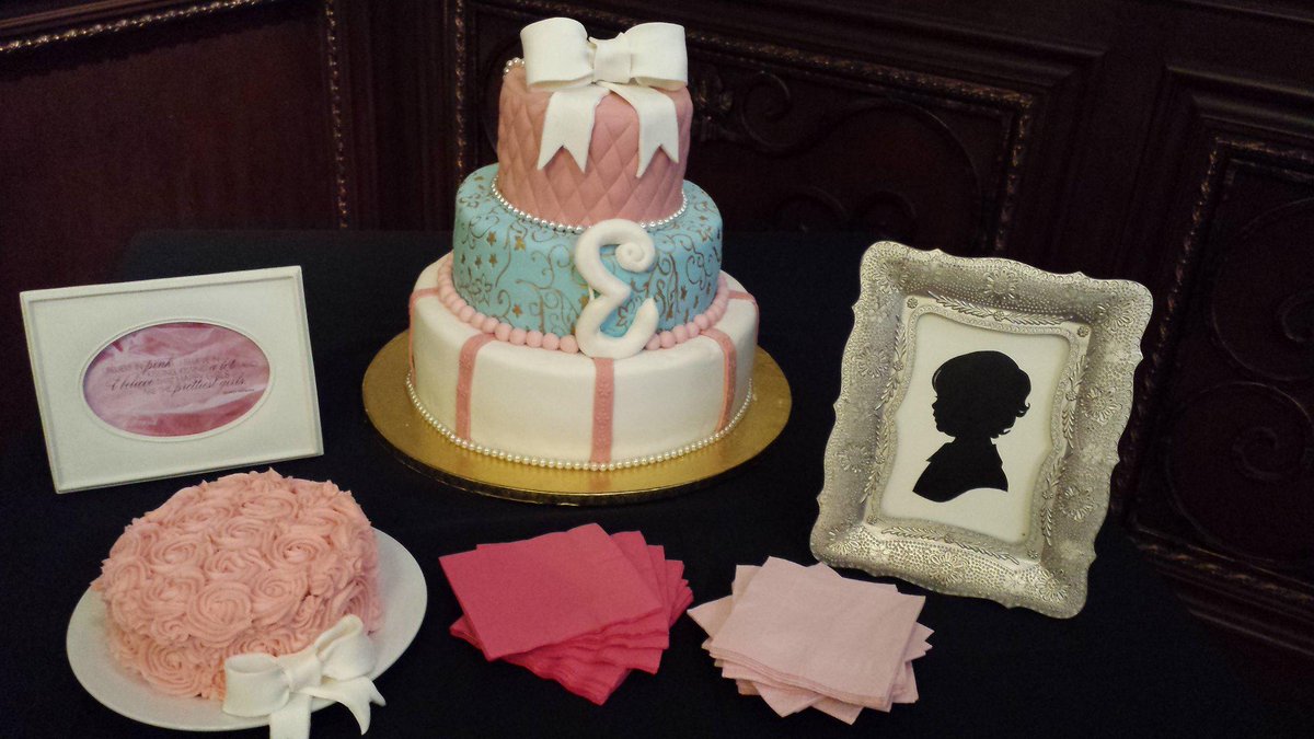 #1stBirthday #Cake #Magdalenos