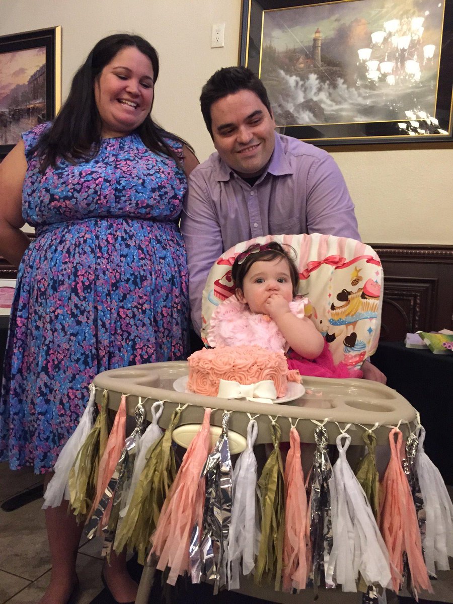 #1stBirthday #Magdalenos #Smashcake