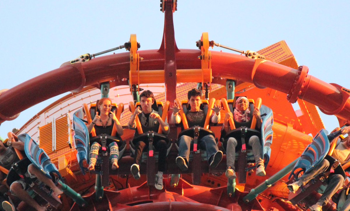 Jaycob's tweet photo. Updated #FalconsFace @BuschGardens http://t.co/iKDLSPap2r