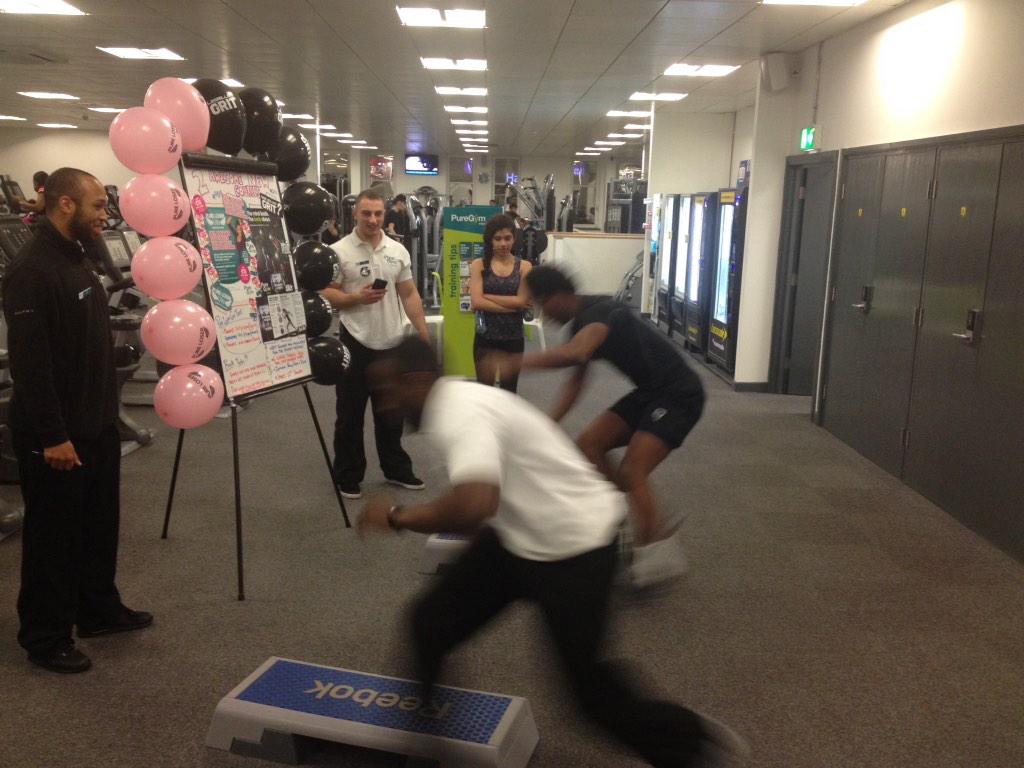 PuregymEnfield's tweet photo. Can you beat vlad with a huge 74 on the grit challenge and man like mike with a huge 70 !!! @ManLikeMikePT http://t.co/ggiGTUaJ8v