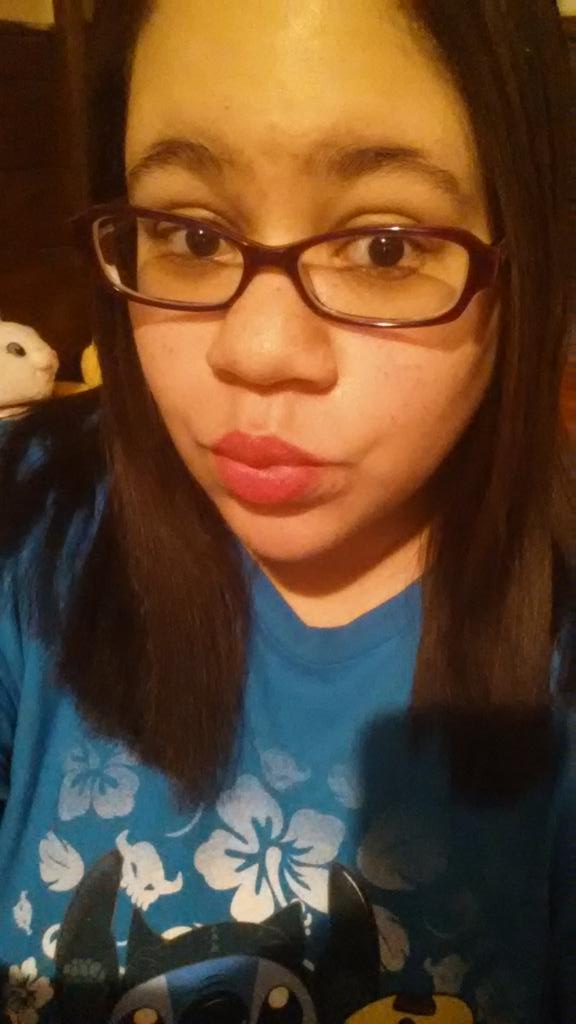 Princess4Paws's tweet photo. New lip color. 

I'm not sure how I feel about it yet. http://t.co/EVWtObEkL0