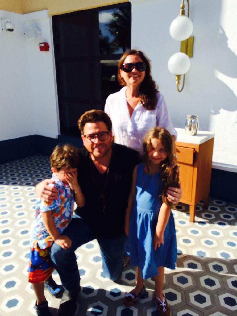 arsheyarauf's tweet photo. @conantnyc You met my mum today! Have to say I'm a big fan and super jealous! She said you were awesome and very nice http://t.co/vY1Pt45UBa