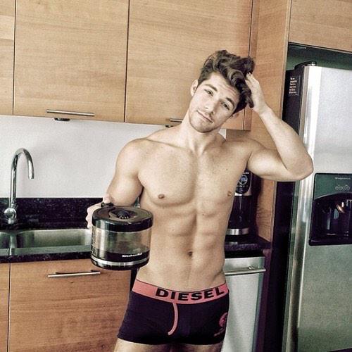 xerigirl's tweet photo. RT"@Officialhotguys: 👅 http://t.co/QtzZZjRSfZ”