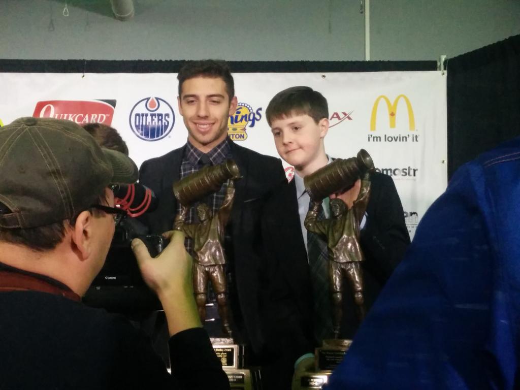 AAD_Edmonton's tweet photo. #VimyPride #BecomingMore http://t.co/DpID1AsLJ3