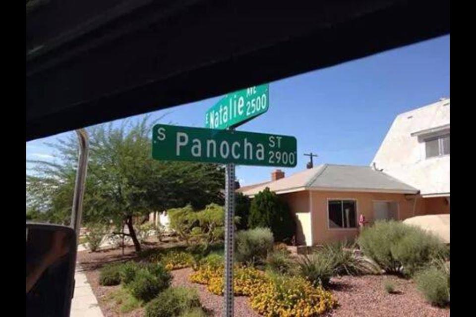 modefuente's tweet photo. @Batisonico  esta calle esta bien para vivir http://t.co/m0MnbyXLpR