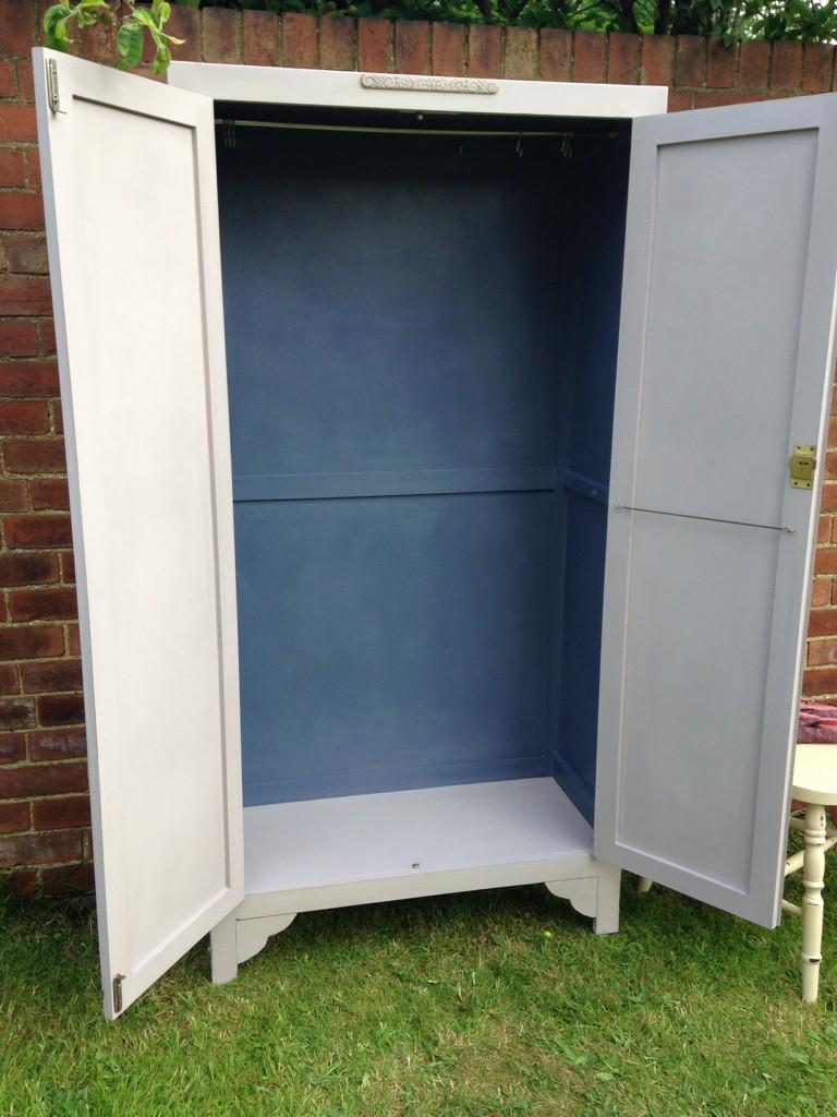 colourfulpast's tweet photo. Loved painting this small wardrobe in #paloma #oldviolet @AnnieSloanHome #chalkpaint ...slightly vintage obsessed! http://t.co/nD1Frfmkav