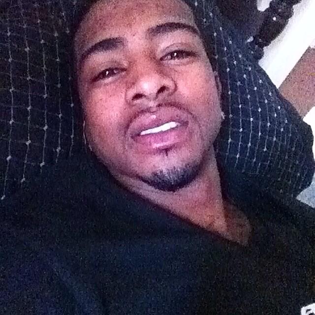 DIMEDAGOD's tweet photo. #nofilter.... mood: I ain't Tryna get outta bed http://t.co/OGHxb0f0oM