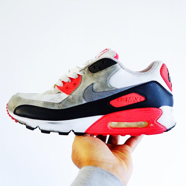 SneakerShouts's tweet photo. The Nike Air Max 90's "Infrared" will retro in 2015! http://t.co/vmoxhfTPjn