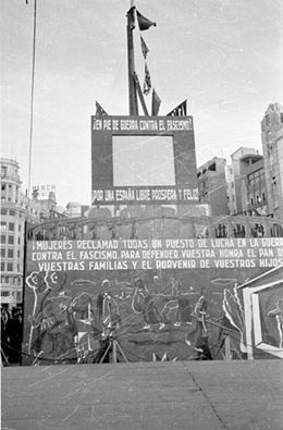 LeerYluchar's tweet photo. Mural en Valencia que insta a las mujeres a luchar contra el fascismo, finales de 1936. http://t.co/PV3J0H2KUg