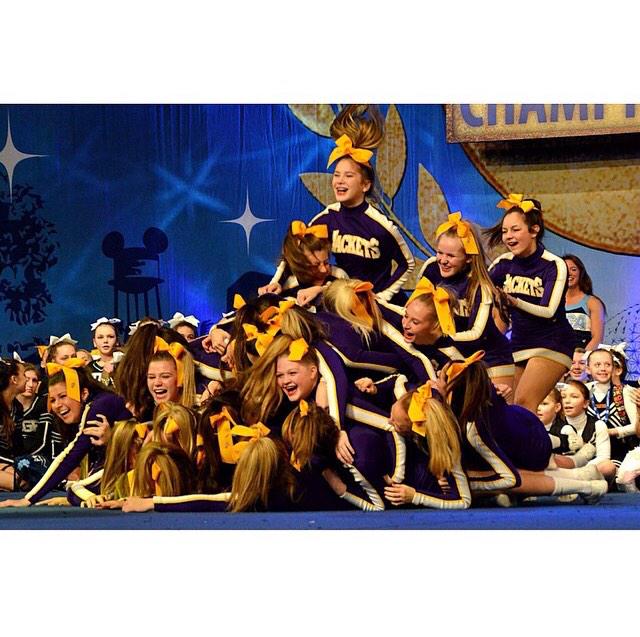 alexis_davison's tweet photo. forever missing this moment ππ #AGAD #JACKETDOMINATION π http://t.co/Urb9VFmC08