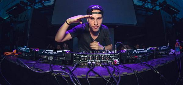 Happy Birthday Nicky Romero   Never stop the fucking rave!!! 