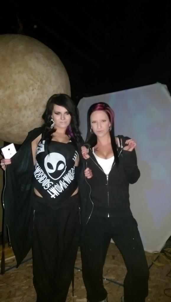 Lace801Up's tweet photo. 👽TWONK BABES👽 #ufociti 😌 @michelle93higg1 http://t.co/IWrk9haenI
