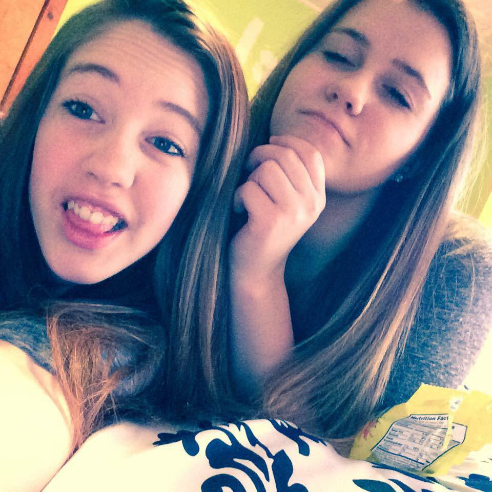 kezie259's tweet photo. Throw back to my party with the bæ/ bestie!😍😘 @lexi_duby http://t.co/dA5ZDmvHKt