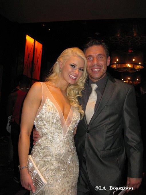Love itRT @LA_Boss2999 @MickBluexxx @AnikkaAlbrite I have a great pic of u guys from the @avnawards last<a class="tags" href="/tag/la_boss2999">@la_boss2999</a><a class="tags" href="/tag/mickbluexxx">@mickbluexxx</a><a class="tags" href="/tag/anikkaalbrite">@anikkaalbrite</a><a href="/tag/maleperformeroftheyear"class="tags"><span>#maleperformeroftheyear</span></a>
