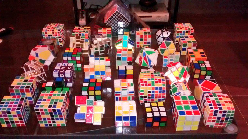 ECS_Rubiks's tweet photo. Antes de enfrentarse al #VCube8 entrenaremos con estos 30!! He tardado en mezclarlos pero más tardaré en ordenarlos http://t.co/nDx1Lr8Zwu