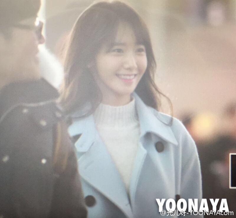 [PIC][07-01-2015]YoonA xuất phát đi Hàng Châu - Trung Quốc để quay bộ phim truyền hình của cô vào sáng nay B6t4gUuCEAA94bu