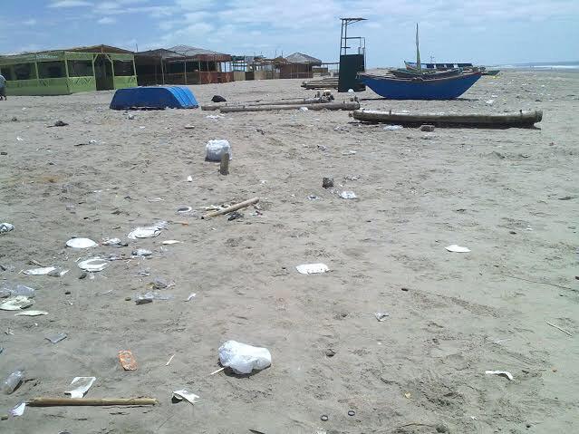 DiresaPiur's tweet photo. Solo 3 playas  de Piura-Sechura, son aptas para los veraneantes http://t.co/rT04bp9amn http://t.co/VZyIvzYAXq