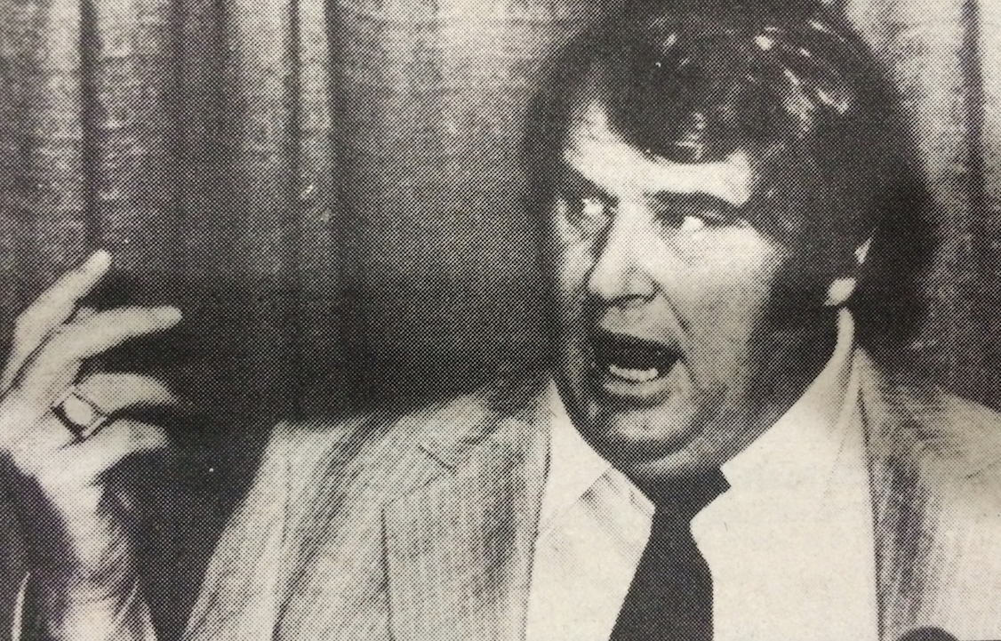 darrenrovell's tweet photo. 35 years ago, John Madden retired as Raiders coach. Picture at his hiring in 1969 &amp; at his retirement in 1979 http://t.co/wggN3F0Cx7